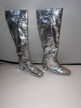 Remi Silver Metallic Textured Knee High Slouchy Boots Size 8.5M